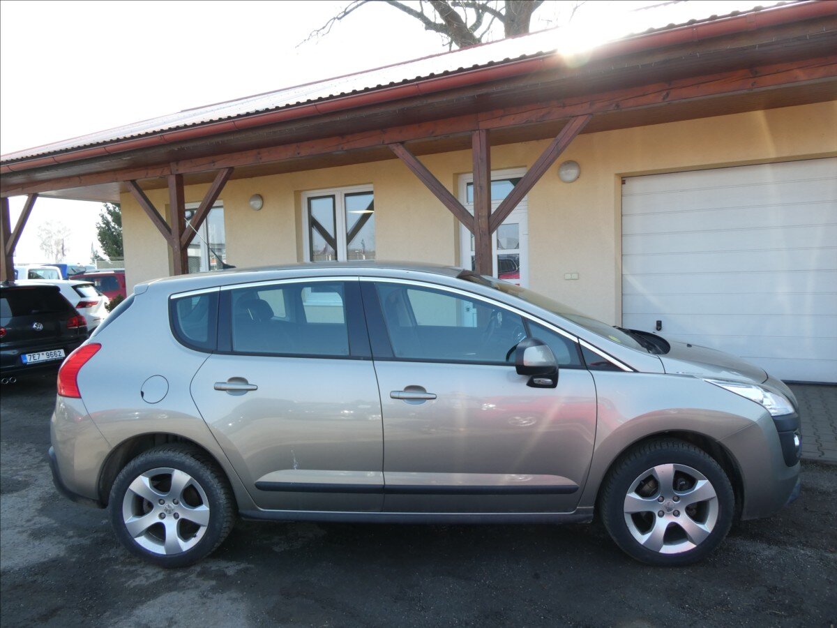 Peugeot 3008 SUV / Terénní 1,6 l 82 kw