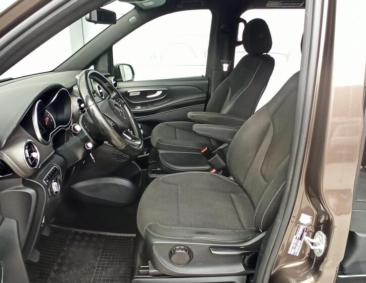 Mercedes-Benz Třídy V 13