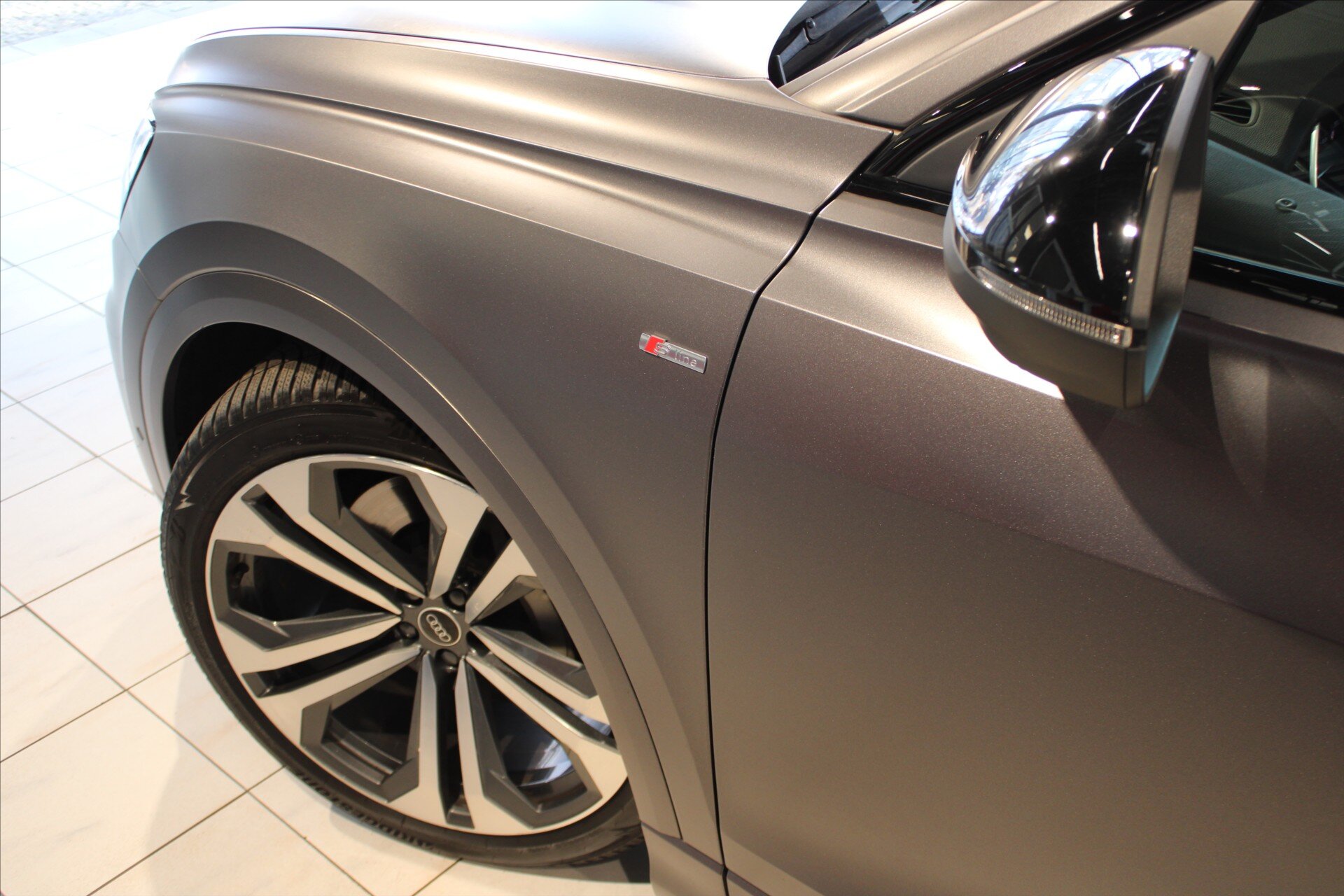 Audi Q8 SUV 3,0 l 210 kw