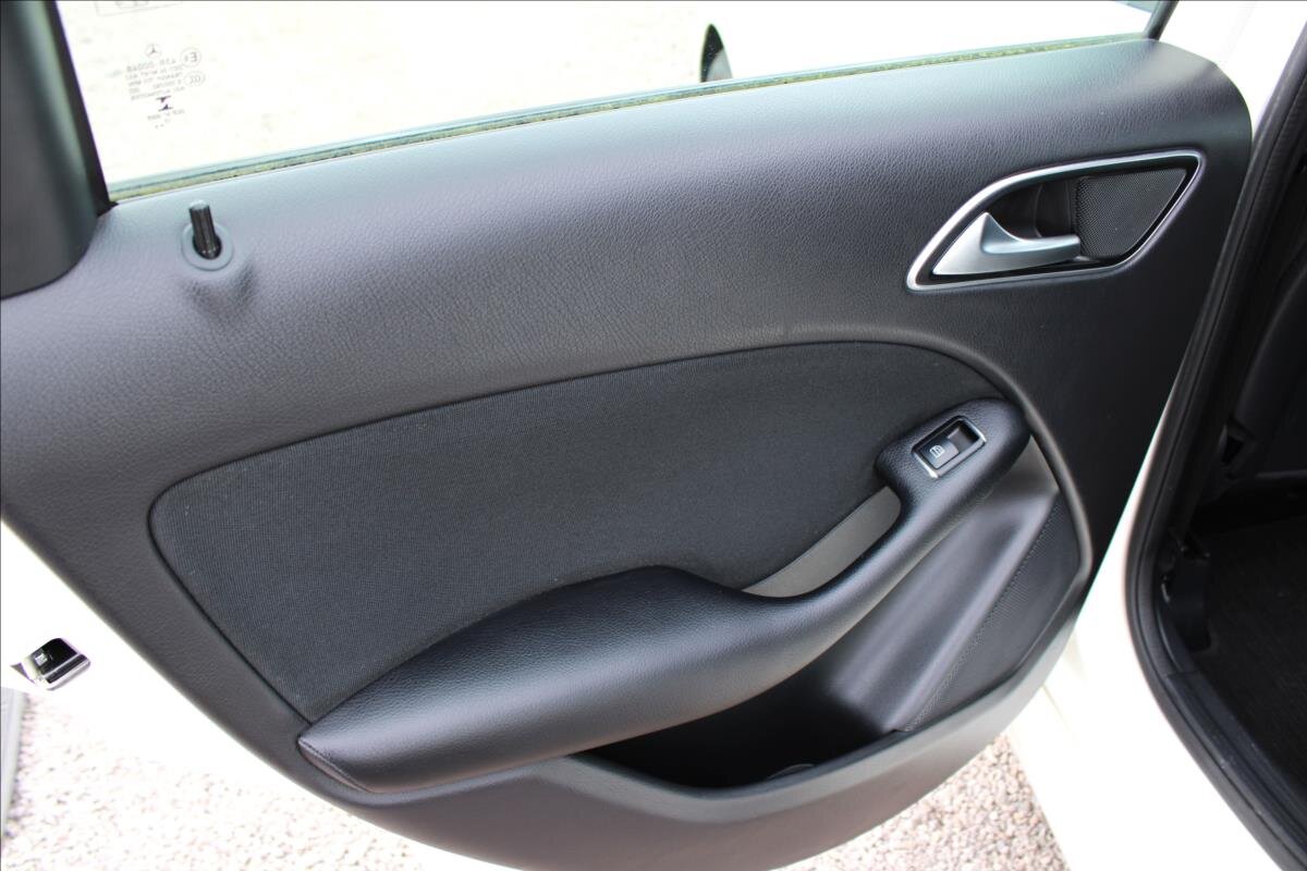 Mercedes-Benz Třídy B MPV 1,5 l 80 kw