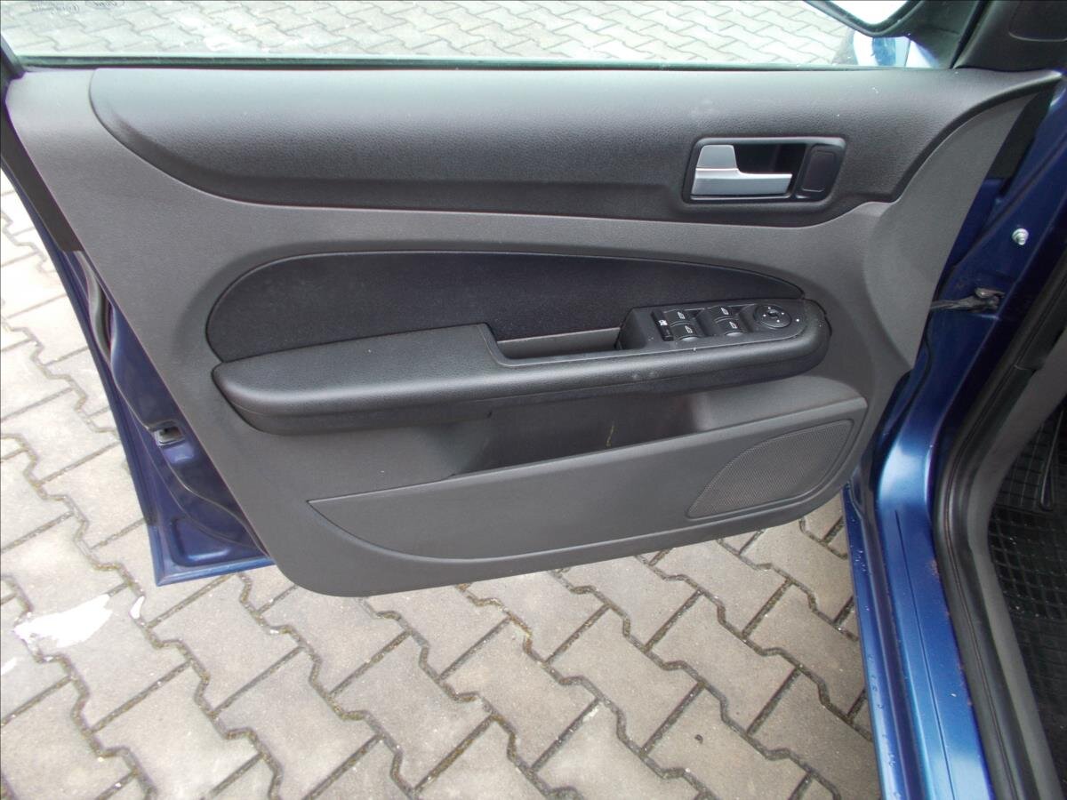 Ford Focus Kombi 1,6 l 66 kw