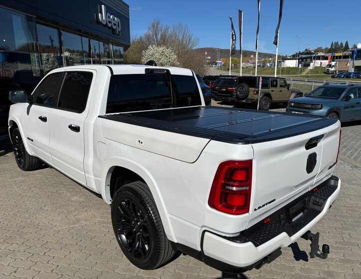 Dodge RAM Pick-up 3,0 l 403 kw