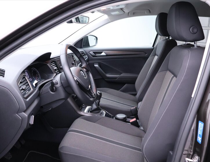 Volkswagen T-Roc SUV 1,5 l 110 kw