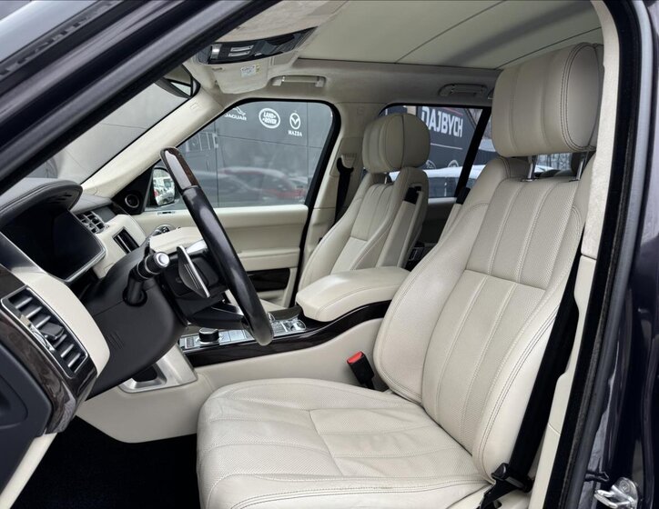 Land Rover Range Rover SUV / Terénní 4,4 l 250 kw