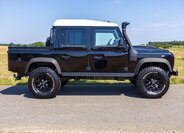 Land Rover Defender 8