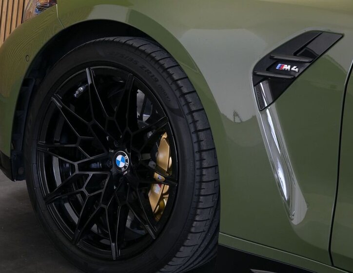 BMW M4 Kupé 3,0 l 353 kw