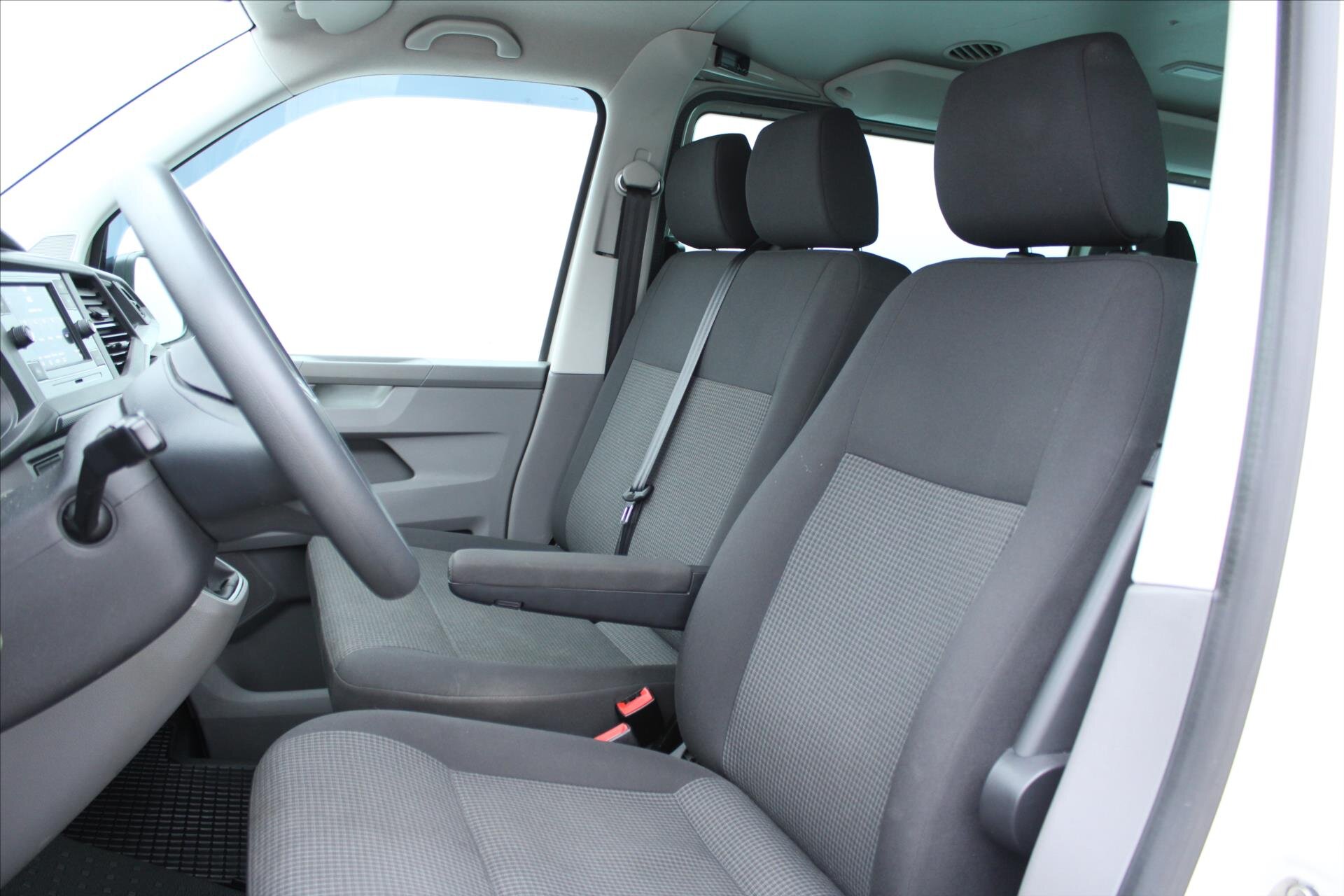 Volkswagen Transporter Kombi 2,0 l 110 kw