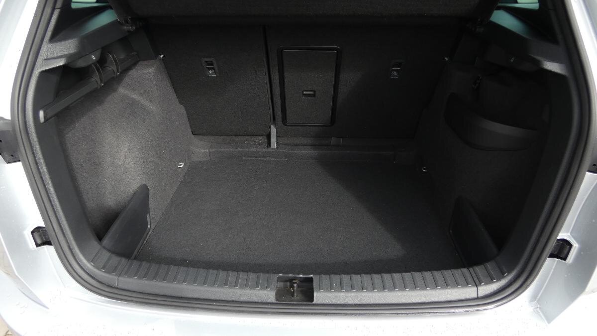 Škoda Karoq SUV / Terénní 1,5 l 110 kw