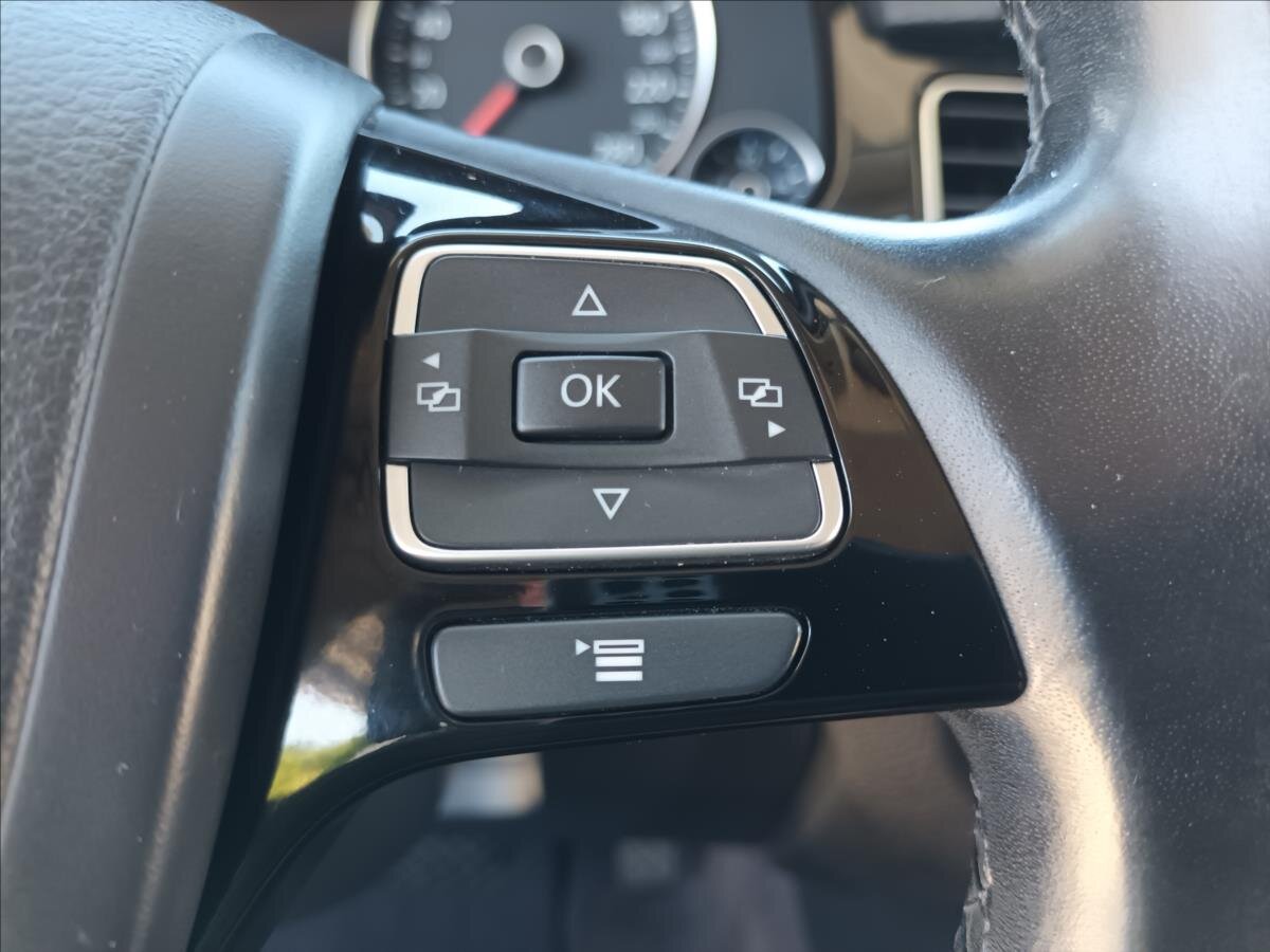 Volkswagen Touareg SUV / Terénní 3,0 l 176 kw