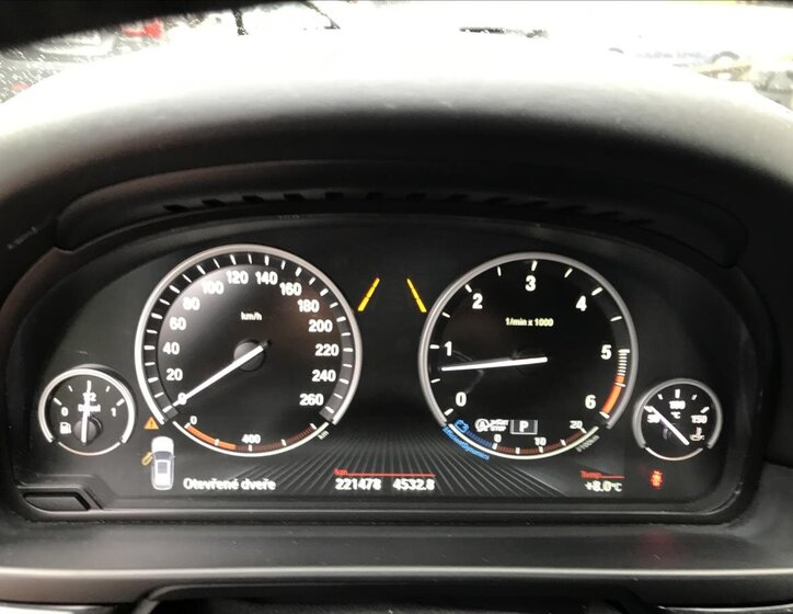 BMW Řada 5 Kombi 3,0 l 190 kw