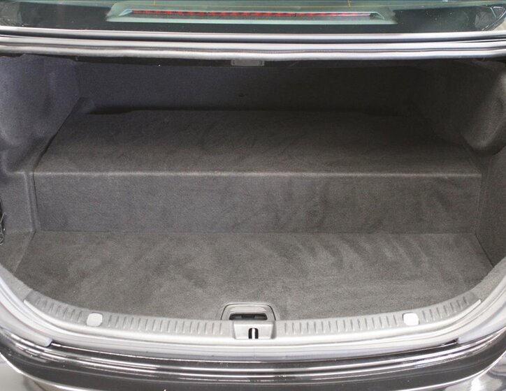 Mercedes-Benz Třídy E 8