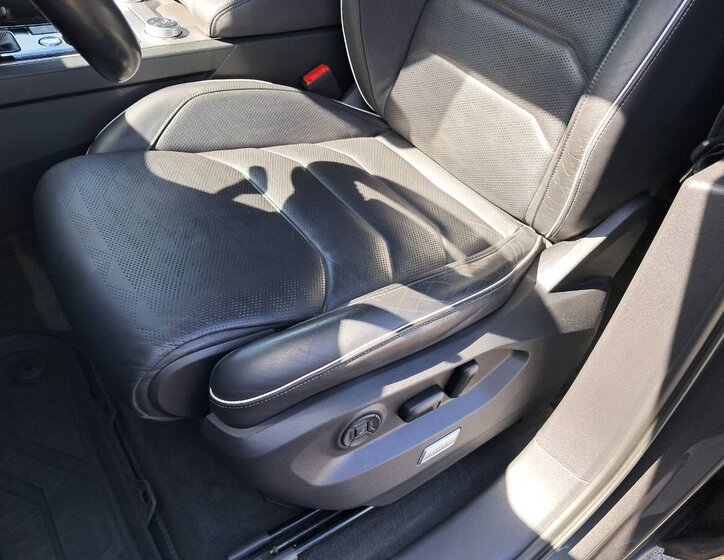 Volkswagen Touareg SUV / Terénní 3,0 l 210 kw