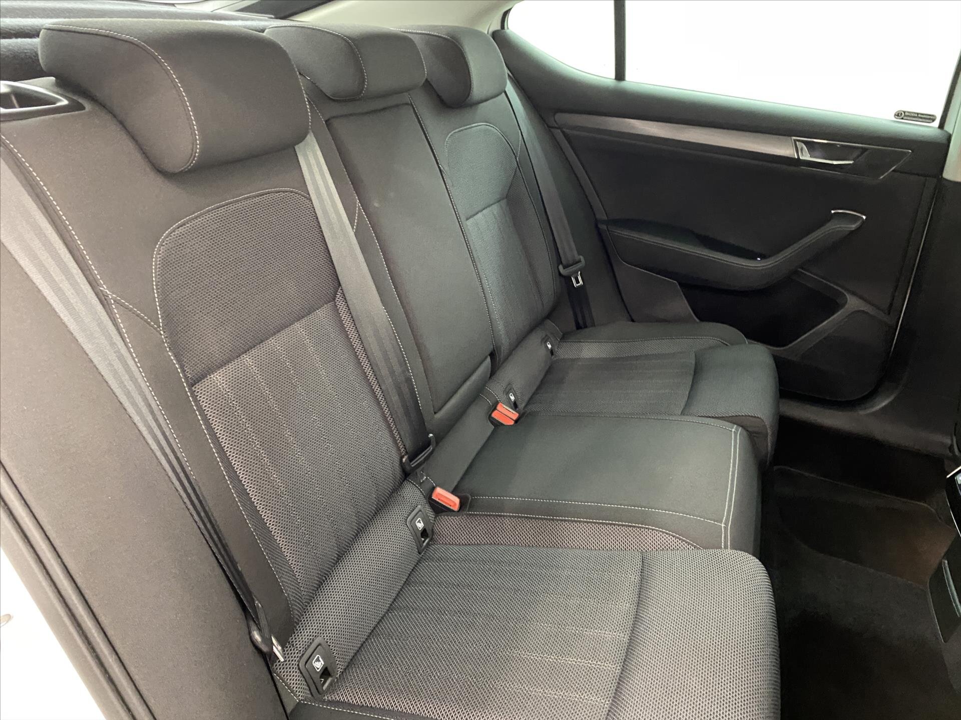 Škoda Superb Liftback 2,0 l 140 kw