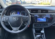 Toyota Corolla Sedan / Limuzína 1,6 l 97 kw