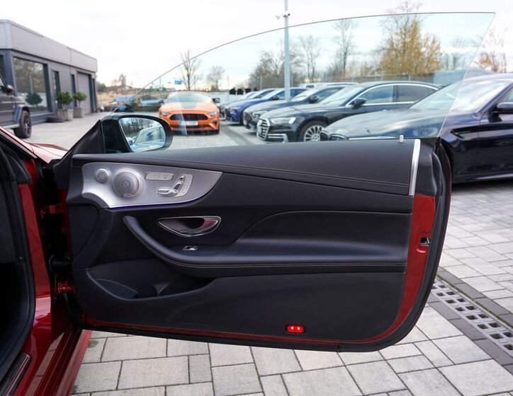 Mercedes-Benz Třídy E 15