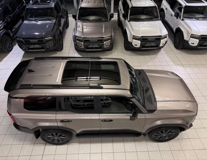 Toyota Land Cruiser SUV 2,8 l 150 kw