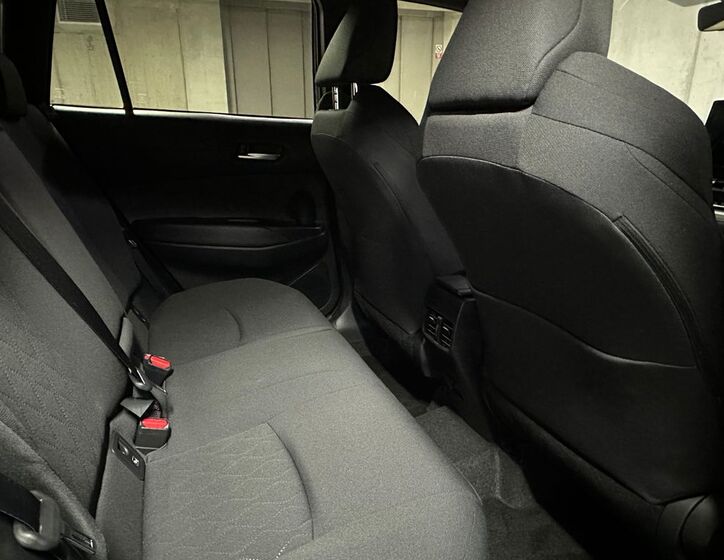 Toyota Corolla Cross 12