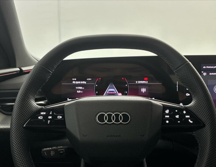 Audi Q5 SUV / Terénní 2,0 l 150 kw