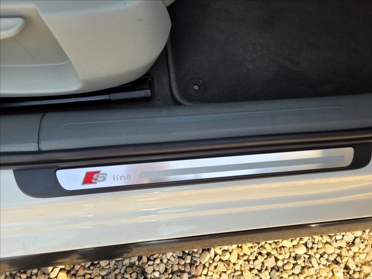 Audi A4 Sedan / Limuzína 2,0 l 110 kw