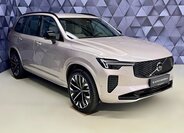 Volvo XC90 SUV / Terénní 2,0 l 335 kw