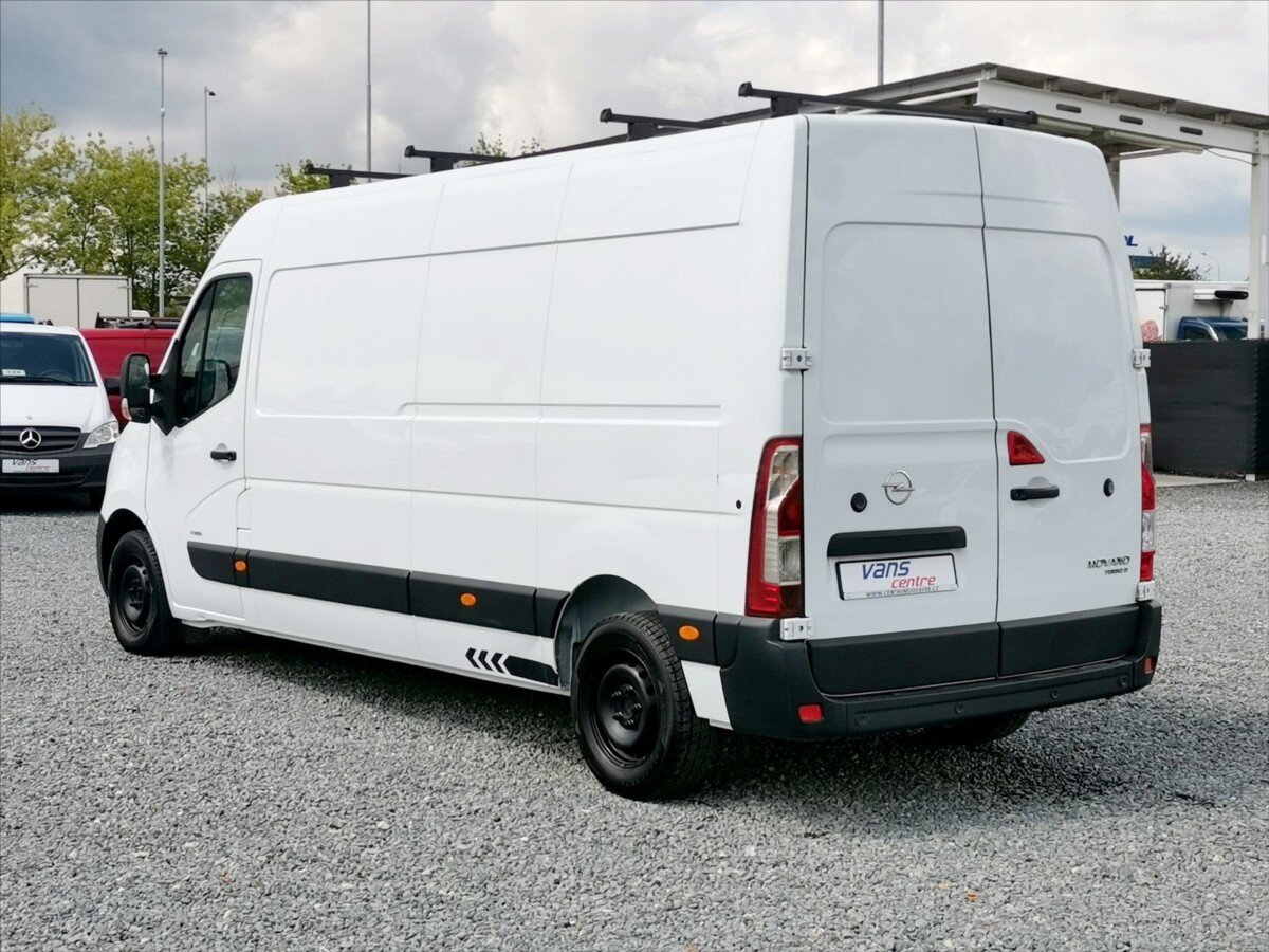 Opel Movano