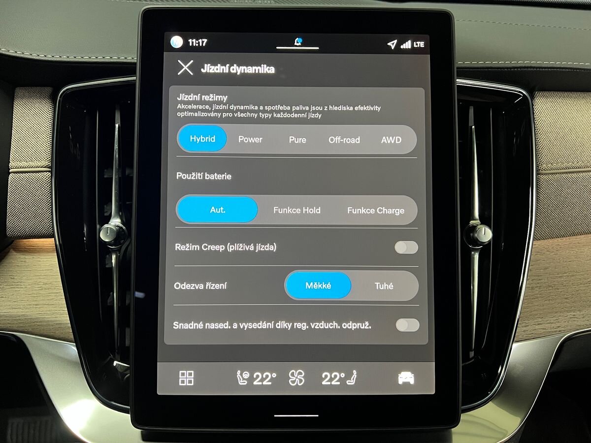 Volvo XC90 SUV / Terénní 2,0 l 335 kw