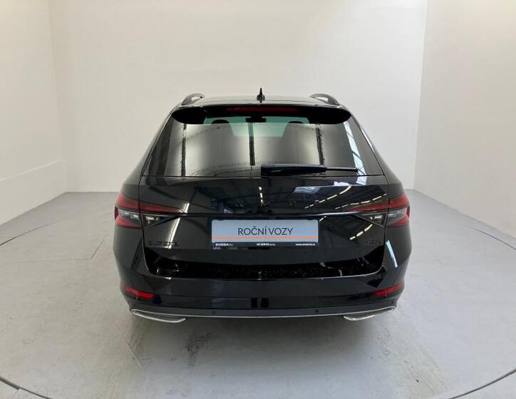 Škoda Superb 9