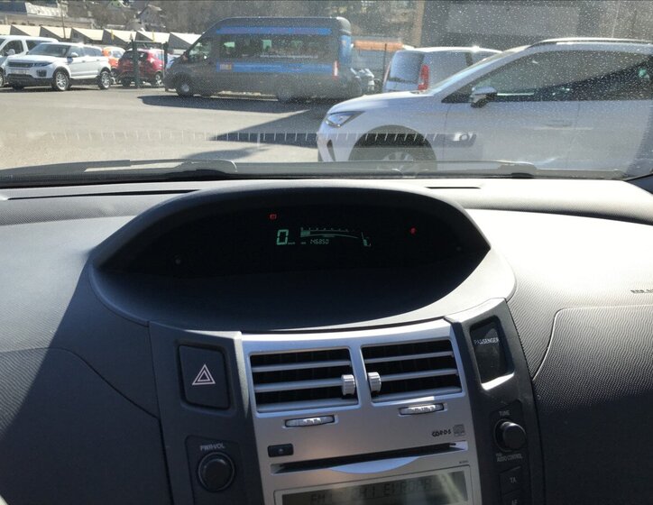 Toyota Yaris Hatchback 998,0 51 kw