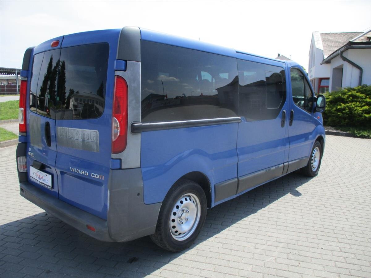 Opel Vivaro Kombi 2,0 l 84 kw