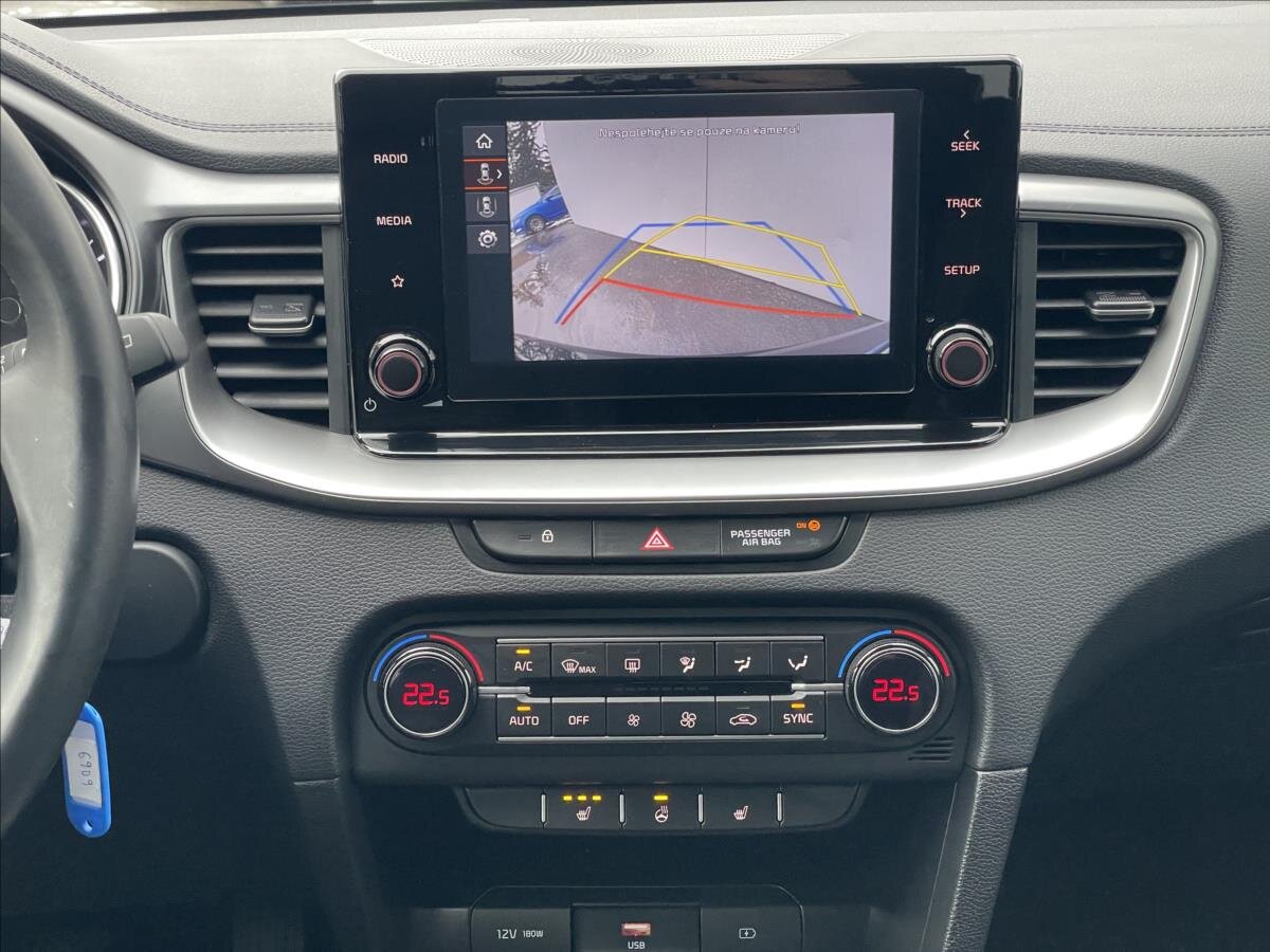 KIA Ceed Hatchback 998,0 74 kw