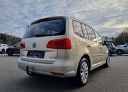 Volkswagen Touran 5