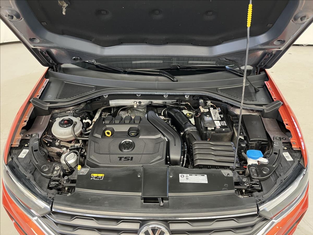 Volkswagen T-Roc SUV / Terénní 1,5 l 110 kw