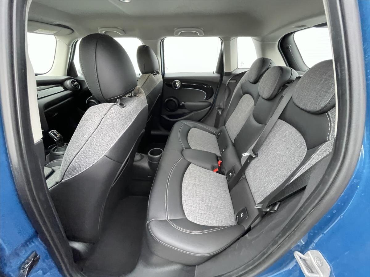 Mini Cooper Hatchback 1,5 l 100 kw