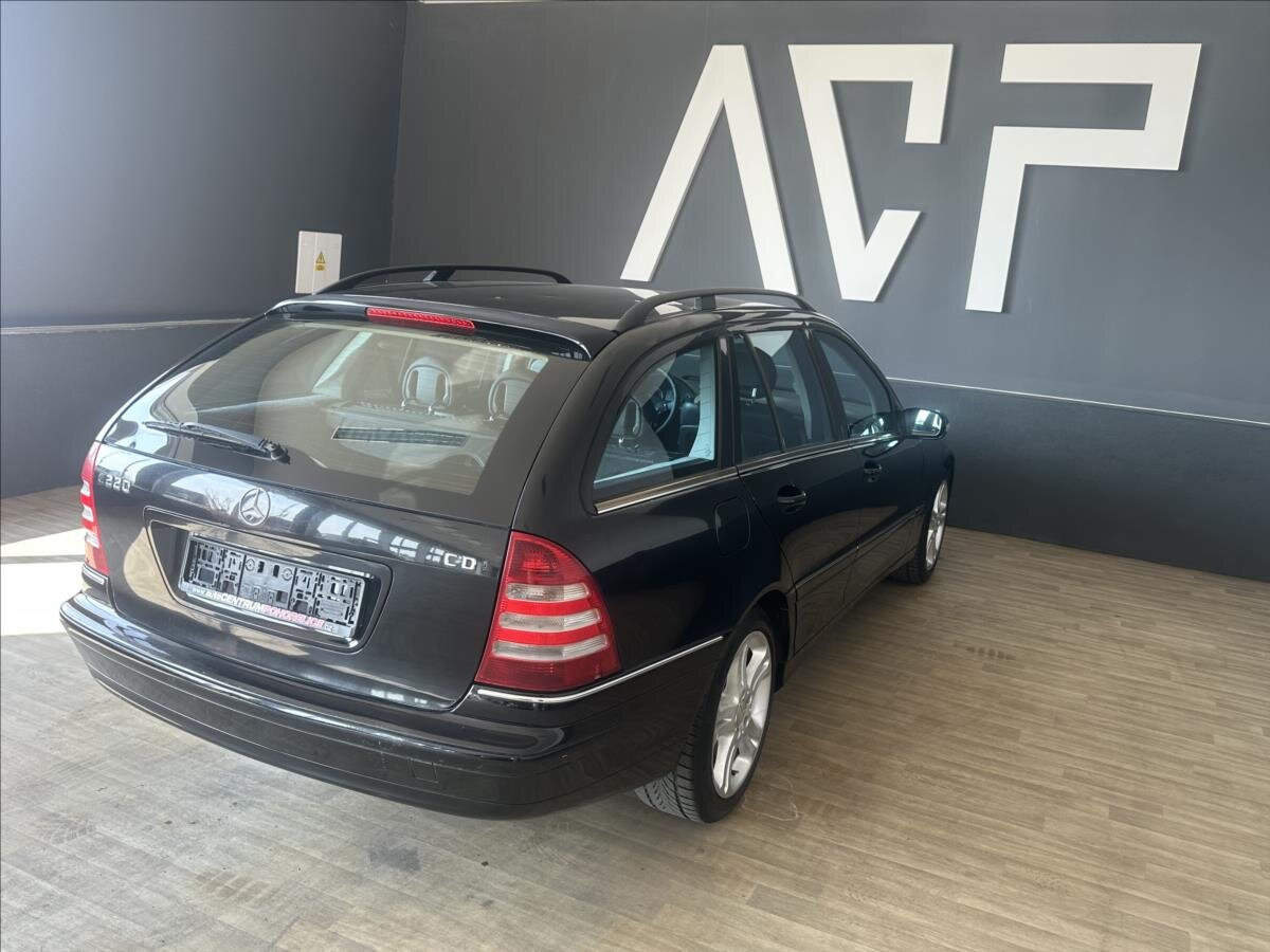 Mercedes-Benz Třídy C Kombi 2,1 l 110 kw