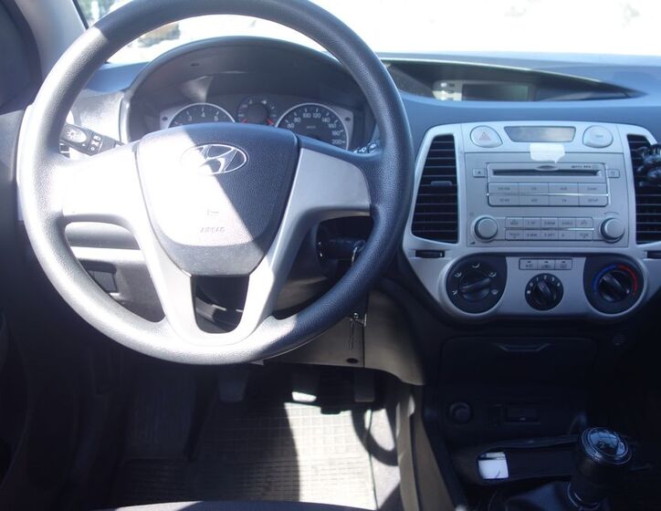Hyundai i20 11