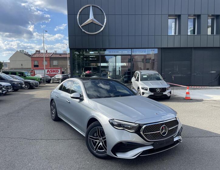 Mercedes-Benz Třídy E 1