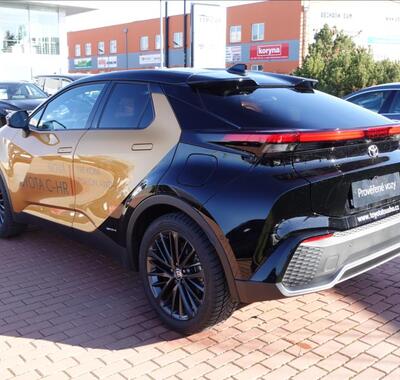 Toyota C-HR 6