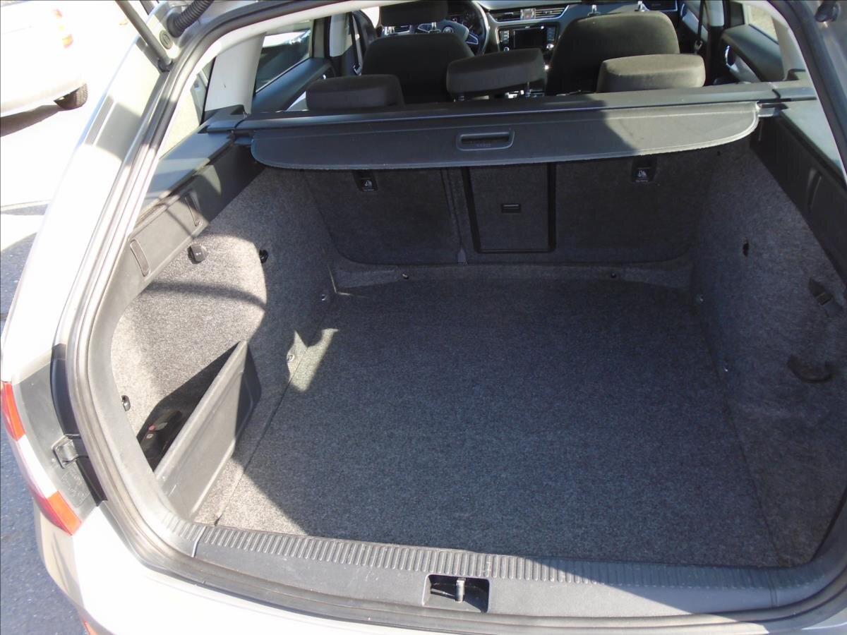 Škoda Octavia Kombi 1,6 l 77 kw