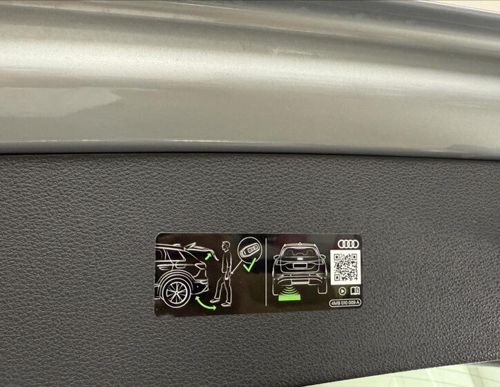 Audi Q8 SUV 3,0 l 210 kw