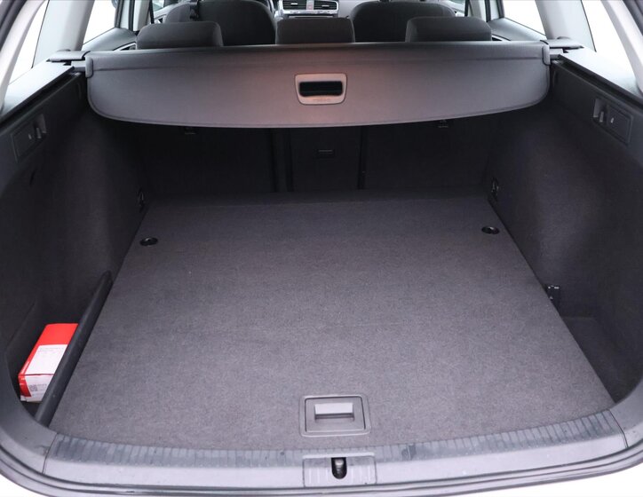 Volkswagen Golf Kombi 999,0 85 kw