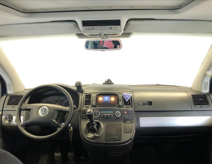 Volkswagen Multivan 16