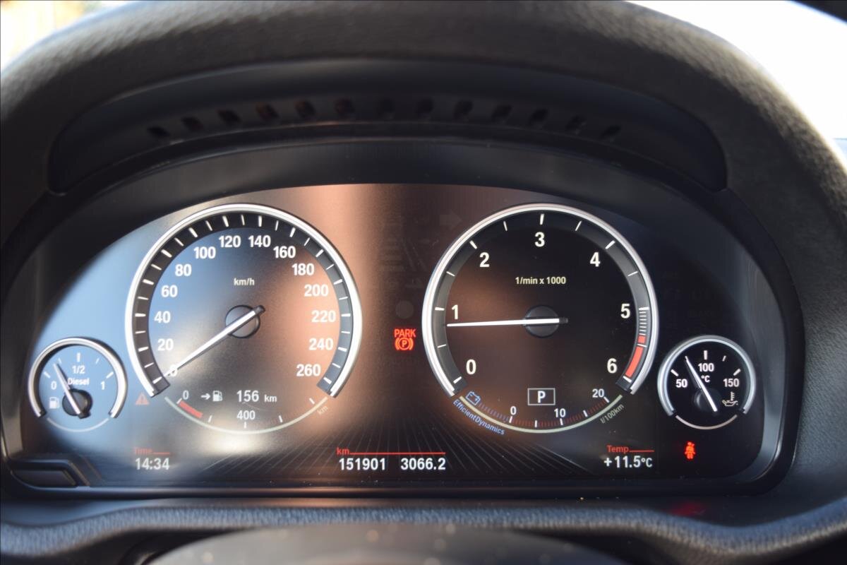 BMW X4 Sedan 2,0 l 140 kw