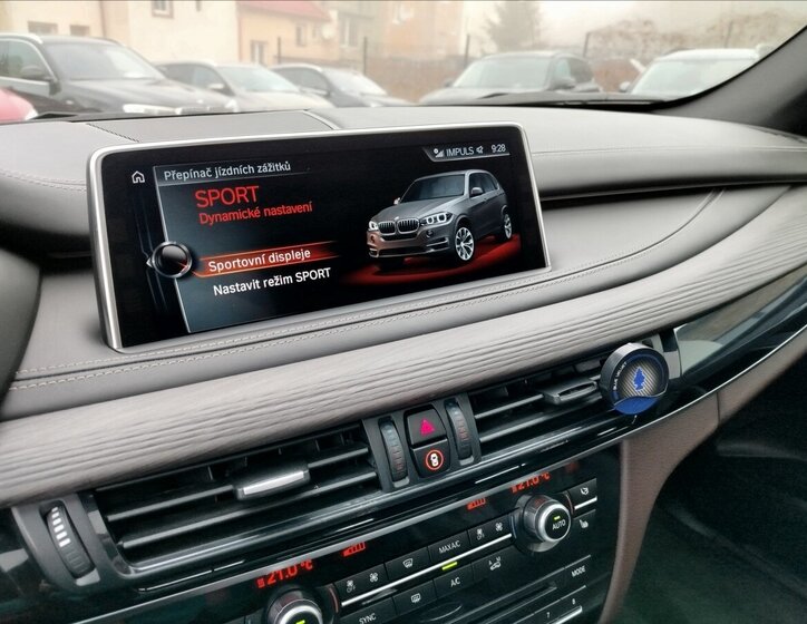 BMW X5 SUV 3,0 l 280 kw