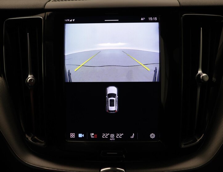 Volvo XC60 SUV / Terénní 2,0 l 173 kw