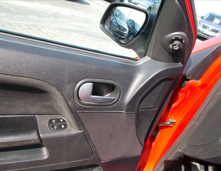 Ford Fusion Hatchback 1,6 l 66 kw