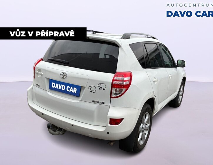 Toyota RAV4 SUV / Terénní 2,0 l 116 kw