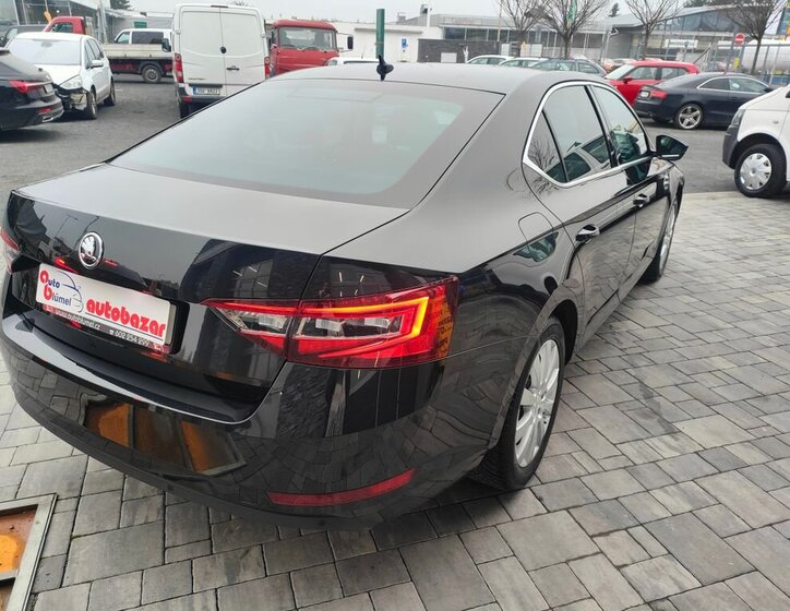 Škoda Superb 4