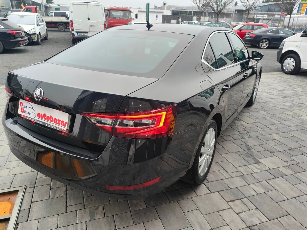 Škoda Superb