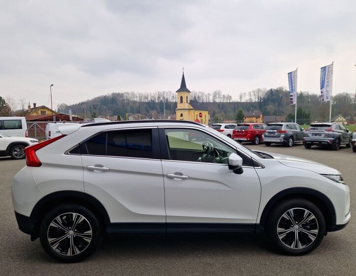 Mitsubishi Ostatní SUV / Terénní 1,5 l 120 kw