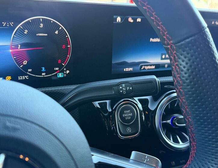 Mercedes-Benz CLA Sedan / Limuzína 2,0 l 110 kw